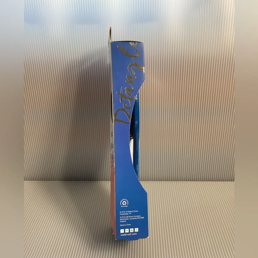 Frozen II Detangler Brush Elsa